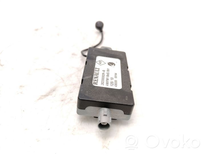 Renault Laguna III Amplificatore antenna 282300002R