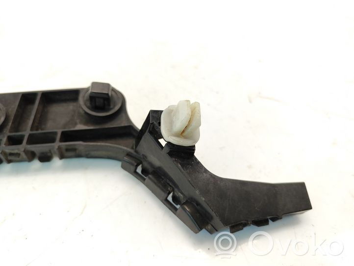 Honda Accord Fender mounting bracket 