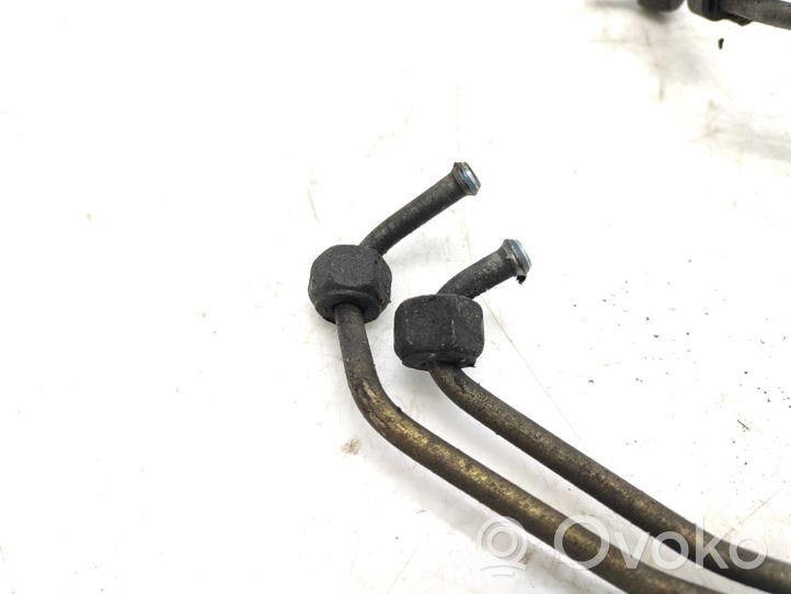 Volkswagen Transporter - Caravelle T4 Fuel injector supply line/pipe 