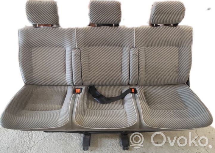 Volkswagen Transporter - Caravelle T4 Third row seats 