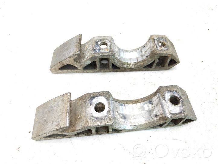 Porsche Cayenne (9PA) Supporto per boccola della barra antirollio, anteriore 7L0411063B