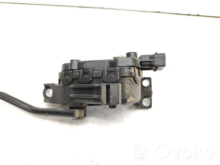 Nissan Almera Tino Pedale dell’acceleratore 18002BU410