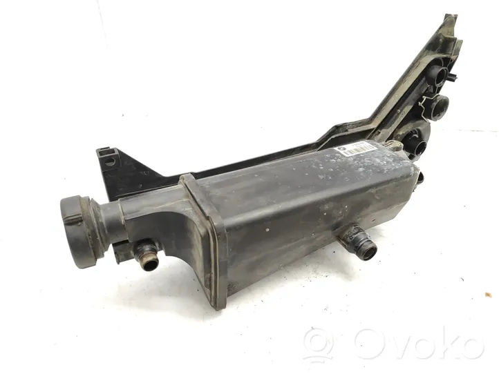 BMW Z4 E85 E86 Vase d'expansion / réservoir de liquide de refroidissement 7573781