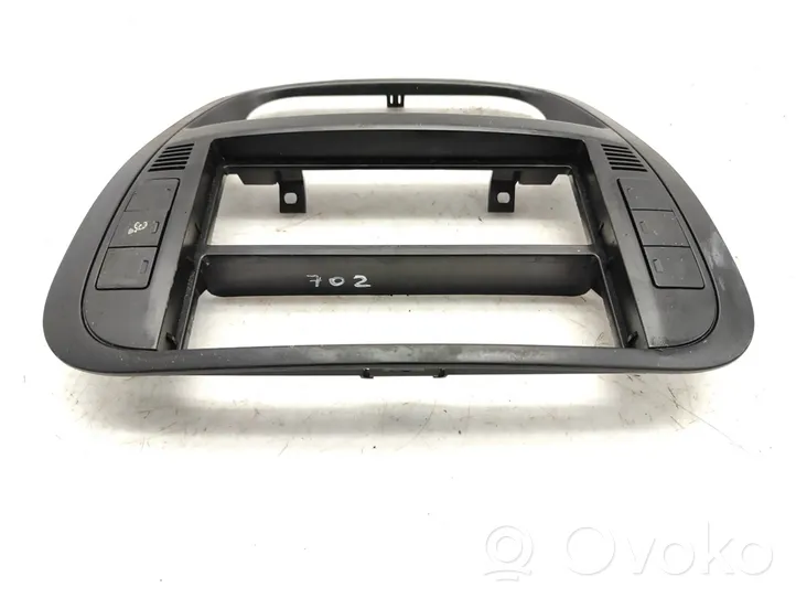 Citroen C2 Cadre, panneau d'unité radio / GPS 9653074277