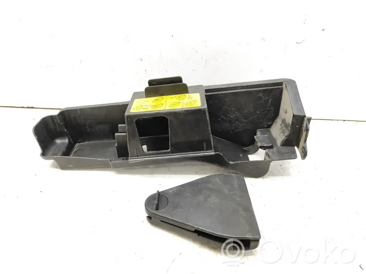 Audi A6 S6 C6 4F Cassetta degli attrezzi 4F0011215B