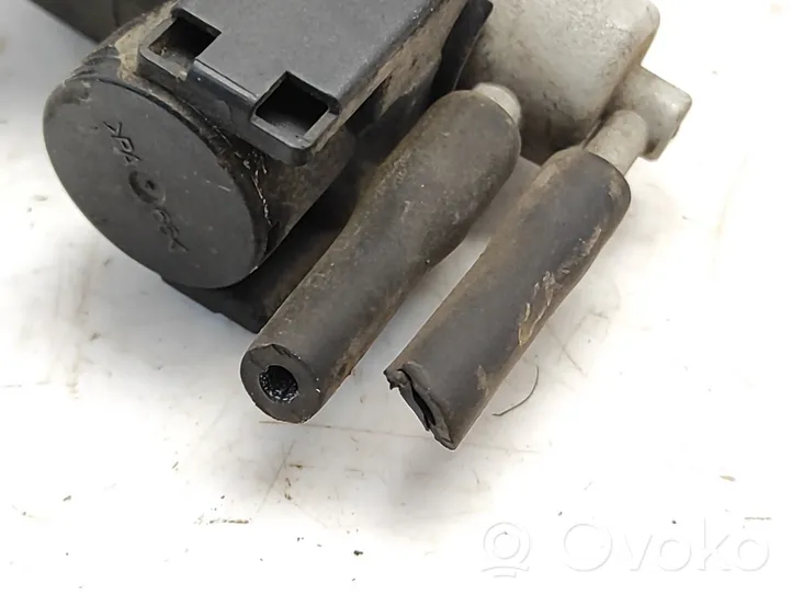 Hyundai Sonata Turbo solenoid valve 38611200