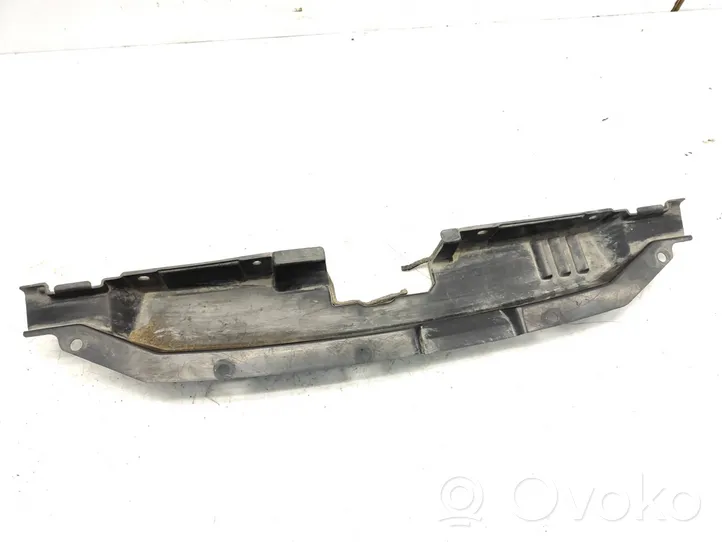 Mazda 626 Staffa del pannello di supporto del radiatore parte superiore GE4T56381