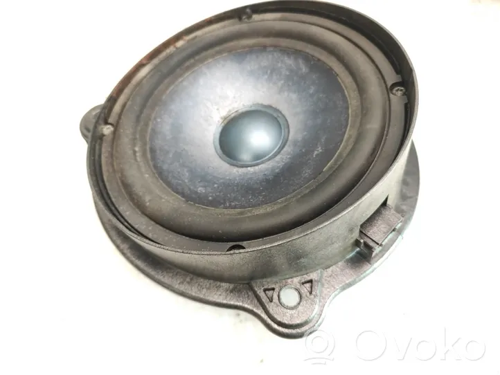 Mercedes-Benz CLS C219 Haut-parleur de porte avant A2198200102