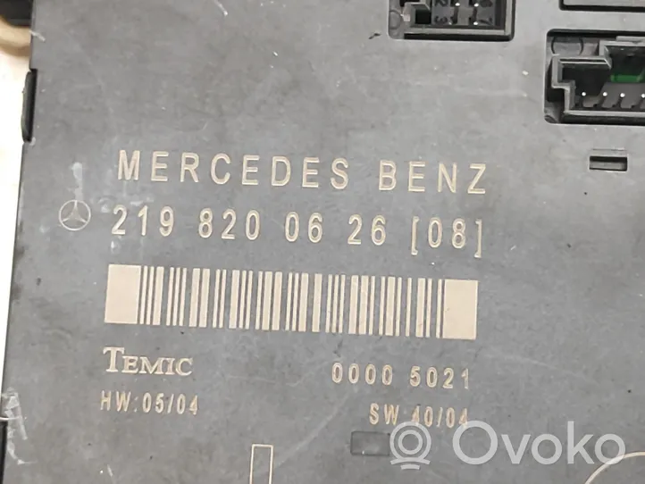 Mercedes-Benz CLS C219 Unité de commande module de porte 2198200626