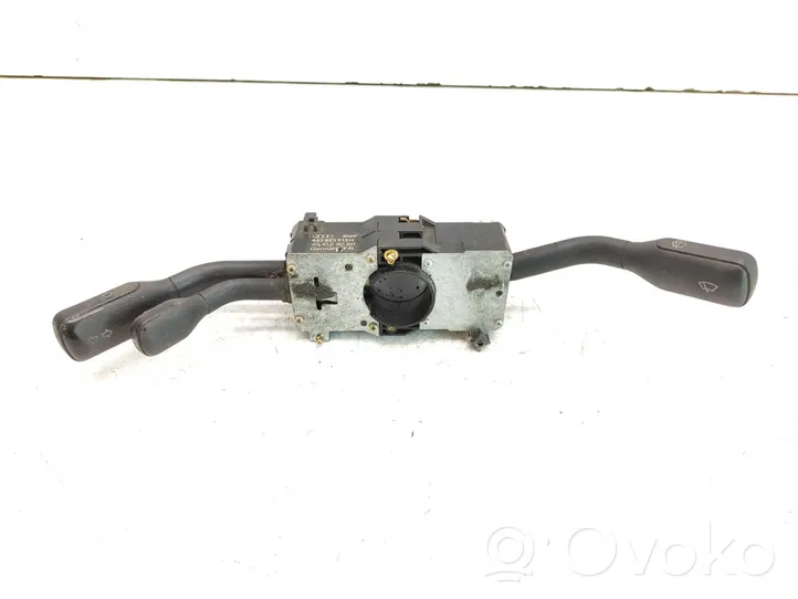 Audi 80 90 S2 B4 Leva/interruttore dell’indicatore di direzione e tergicristallo 443953513H