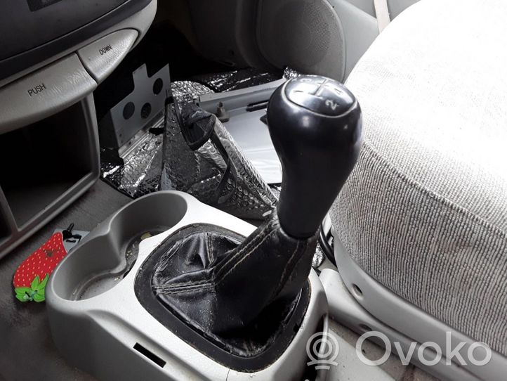 Hyundai Trajet Gear selector/shifter (interior) 