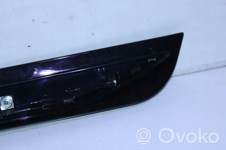 Toyota Yaris Rivestimento portiera posteriore (modanatura) 757420D210