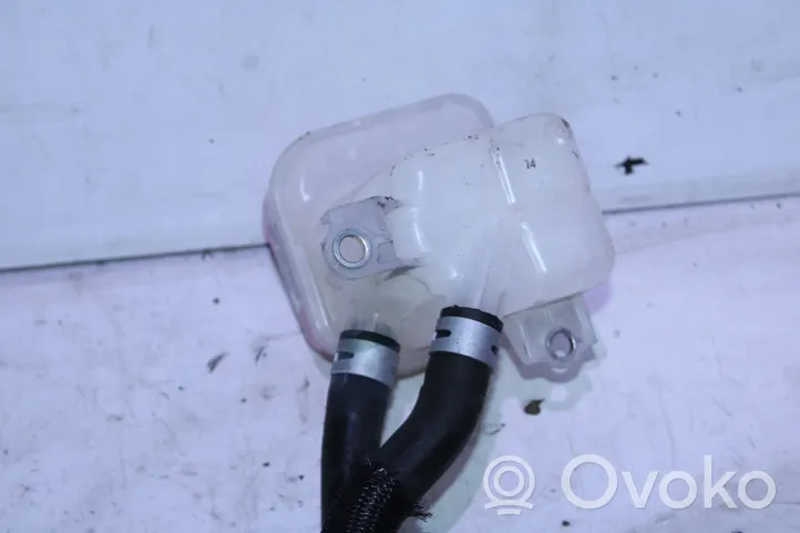 Toyota Auris E180 Pompe à eau de liquide de refroidissement G904052010