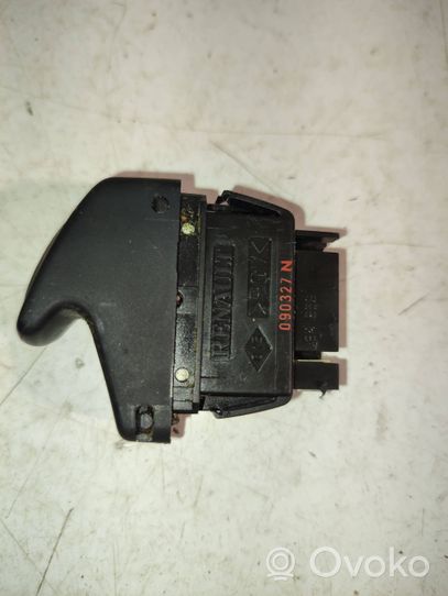 Renault Kangoo I Electric window control switch 24359