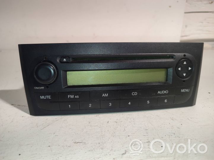 Fiat Grande Punto Panel / Radioodtwarzacz CD/DVD/GPS 7354107270