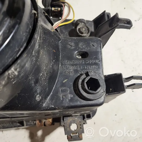 Audi A4 S4 B5 8D Lampa przednia 084411107R