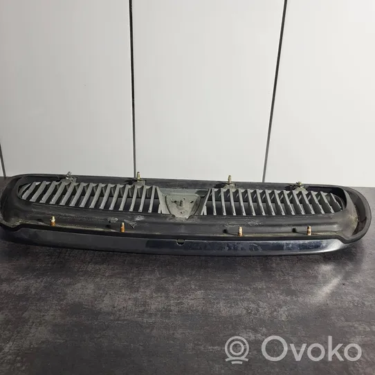 Rover 45 Maskownica / Grill / Atrapa górna chłodnicy 7010170140