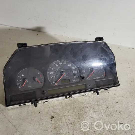 Volvo S70  V70  V70 XC Tachimetro (quadro strumenti) 9168144