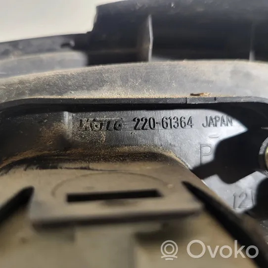 Mazda 121 Aizmugurējais lukturis virsbūvē 22061364