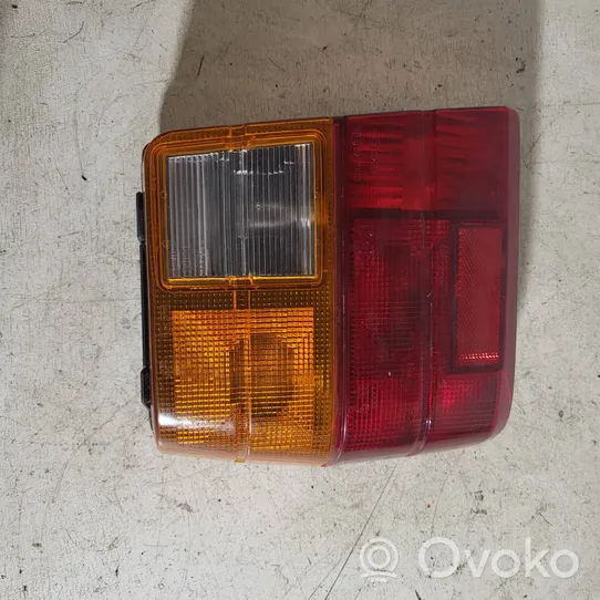 Fiat Uno Aizmugurējais lukturis virsbūvē 14049