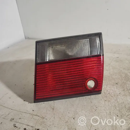 Saab 9-3 Ver1 Lampy tylnej klapy bagażnika 4831178