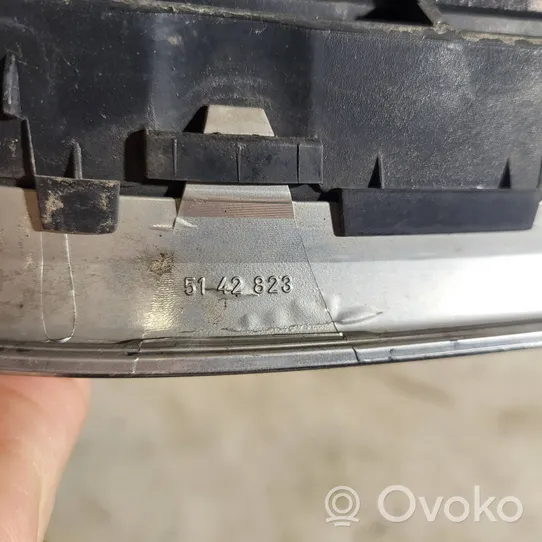 Saab 9-5 Maskownica / Grill / Atrapa górna chłodnicy 5142823