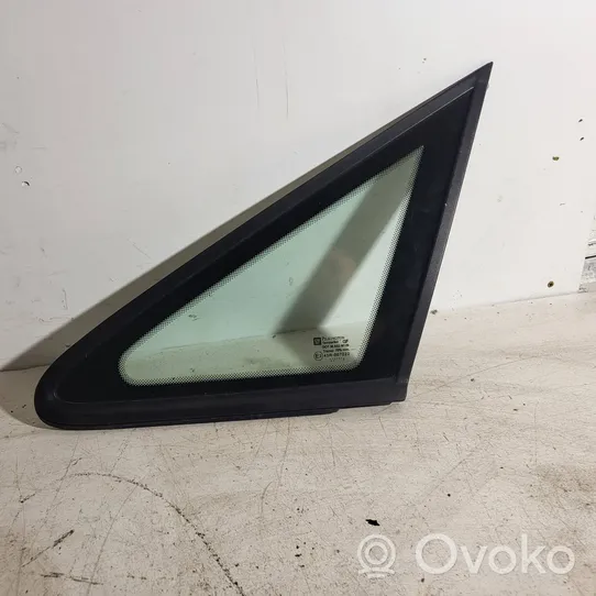 Opel Zafira A Fenêtre latérale avant / vitre triangulaire (4 portes) 43R007022
