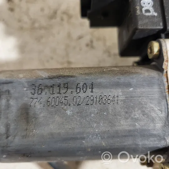 Citroen C2 Moteur de lève-vitre de porte avant 0206011001