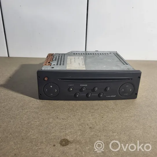 Renault Laguna II Radio/CD/DVD/GPS-pääyksikkö 8200002607