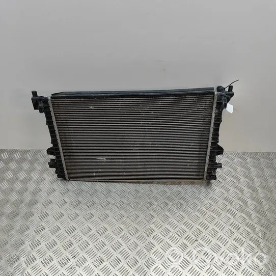 Audi Q3 F3 Radiador del refrigerante 5Q0121251HS