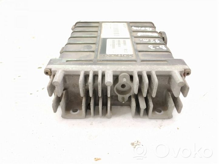 Volkswagen PASSAT B4 Calculateur moteur ECU 