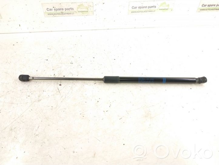 Mercedes-Benz C W205 Tailgate strut 