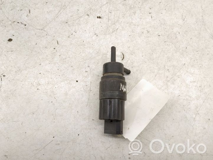 BMW 8 E31 Windshield washer spray nozzle 