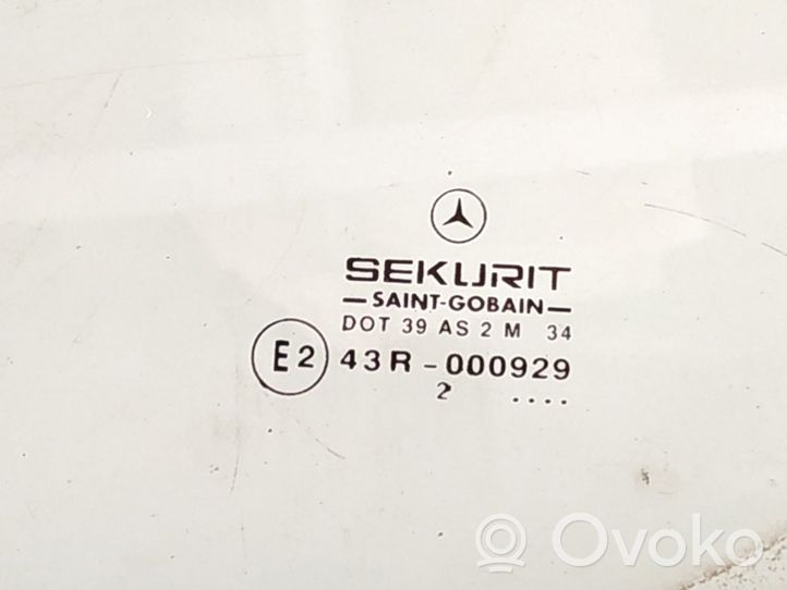 Mercedes-Benz Vaneo W414 Etuoven ikkunalasi, neliovinen malli 4147250010