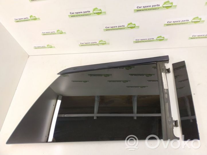 Mercedes-Benz GL X164 Rear side window/glass A1646702250