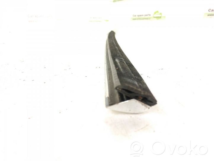 Mercedes-Benz S C217 Rivestimento modanatura del vetro della portiera posteriore 2176701500