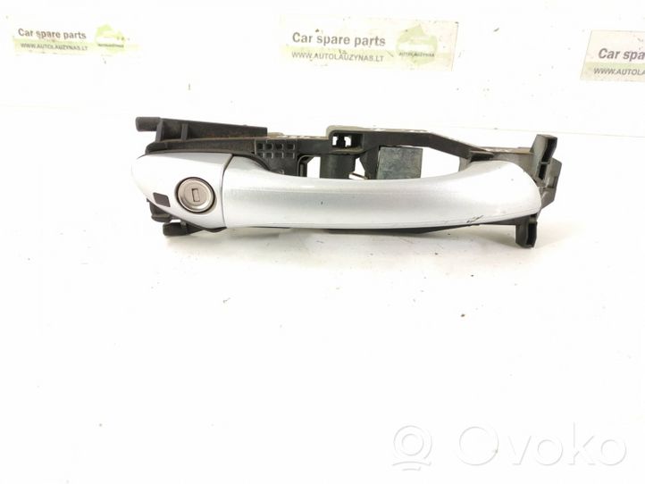 Mercedes-Benz C W203 Maniglia esterna per portiera anteriore 2037600234