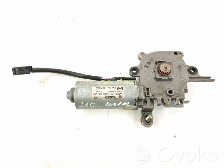 Mercedes-Benz E W210 Motore/attuatore 2028200508