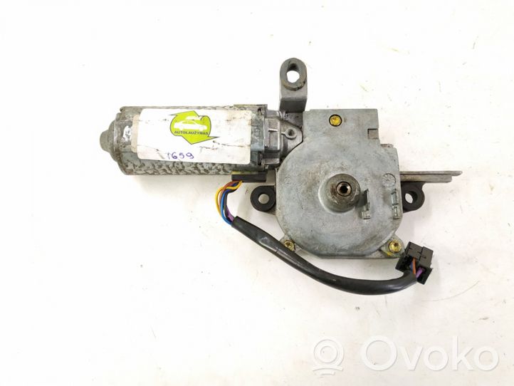 Mercedes-Benz C W202 Motor/activador 2028200508