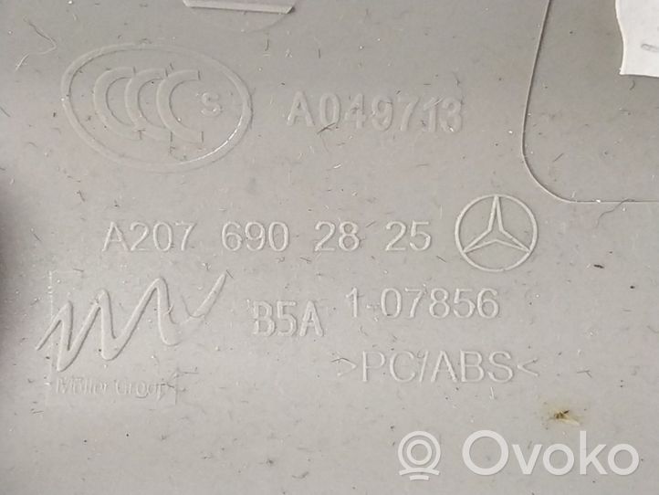 Mercedes-Benz E C207 W207 (A) Revêtement de pilier DALISID3803