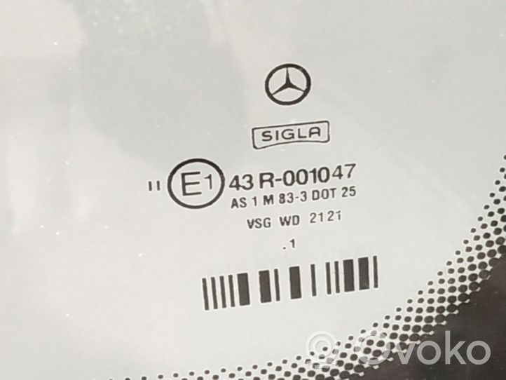 Mercedes-Benz E W124 Szyba przednia / czołowa 