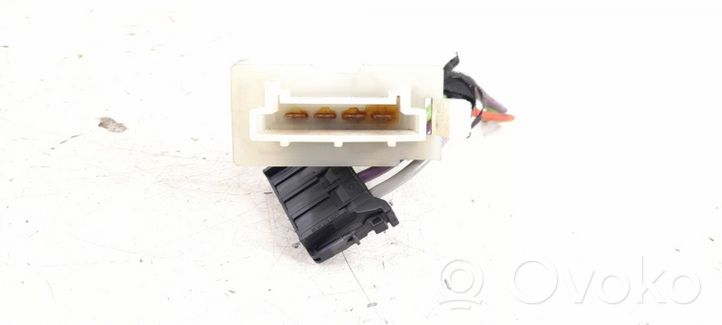 Mercedes-Benz A W169 Heater blower fan relay 