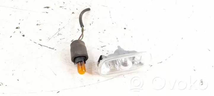 Audi A4 S4 B7 8E 8H Front fender indicator light 