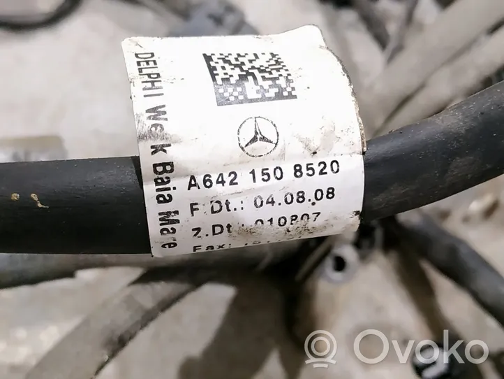 Mercedes-Benz C W204 Moottorin asennusjohtosarja 