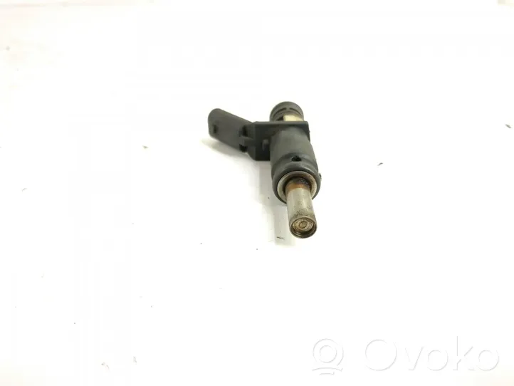 Mercedes-Benz E W211 Fuel injector 