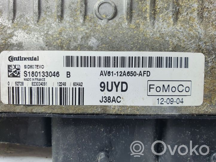 Ford C-MAX II Calculateur moteur ECU AV6112A650AFD