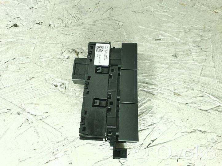 Volkswagen Golf VII ESP (stability program) switch 5G1927137S