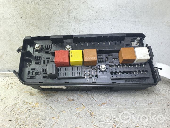 Opel Signum Module de fusibles 13144710