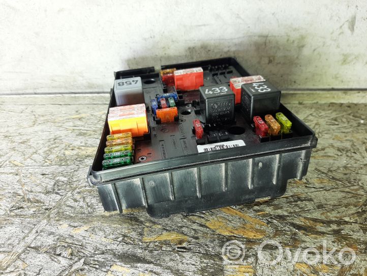 Audi A3 S3 8P Module de fusibles 1K0937124K