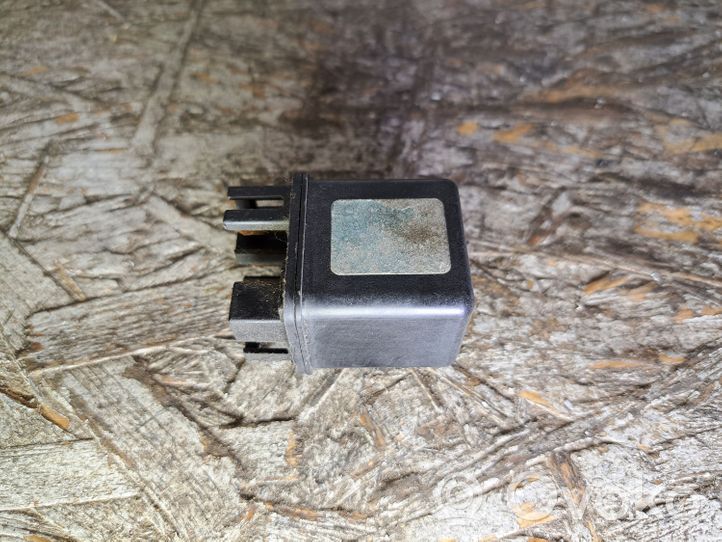 Opel Monterey Other relay 